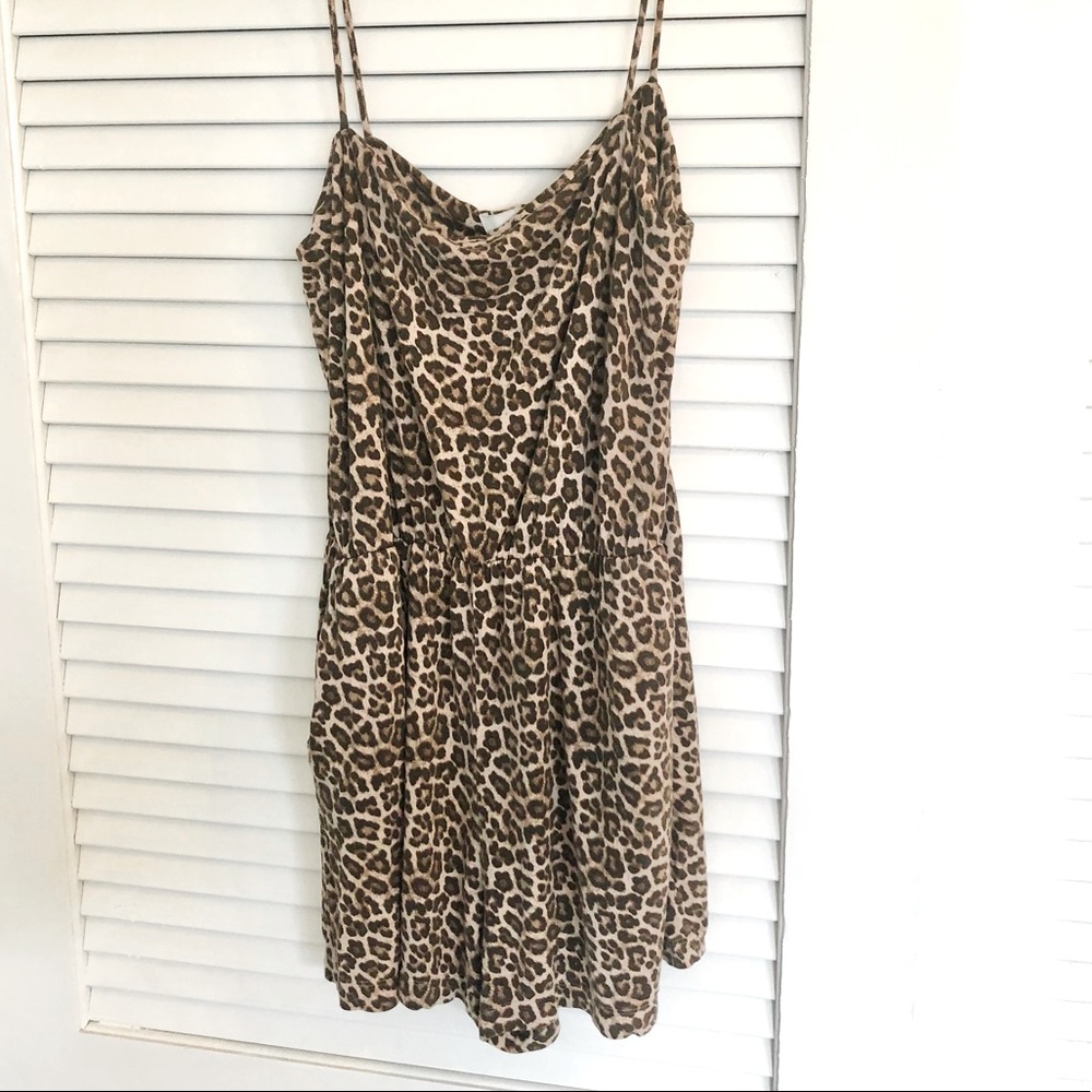 H&M Cheetah 🐆 print Romper - Medium - Comfy!